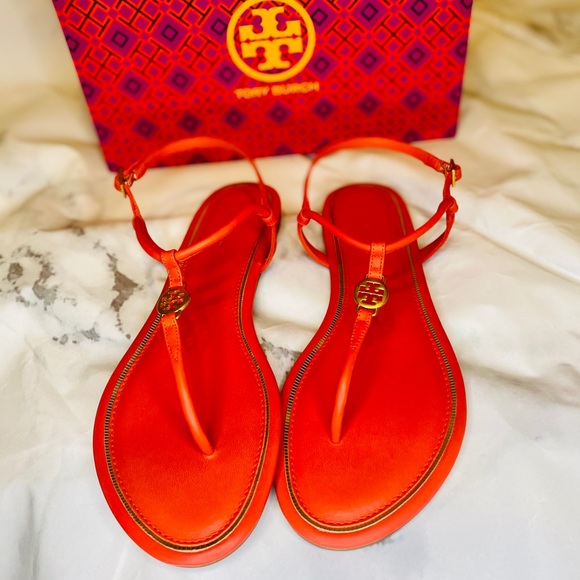 Tory Burch Emmy T-Strap Flat Sandals - Picture 3 of 8